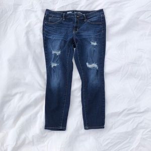 Mid-rise distressed jeggings